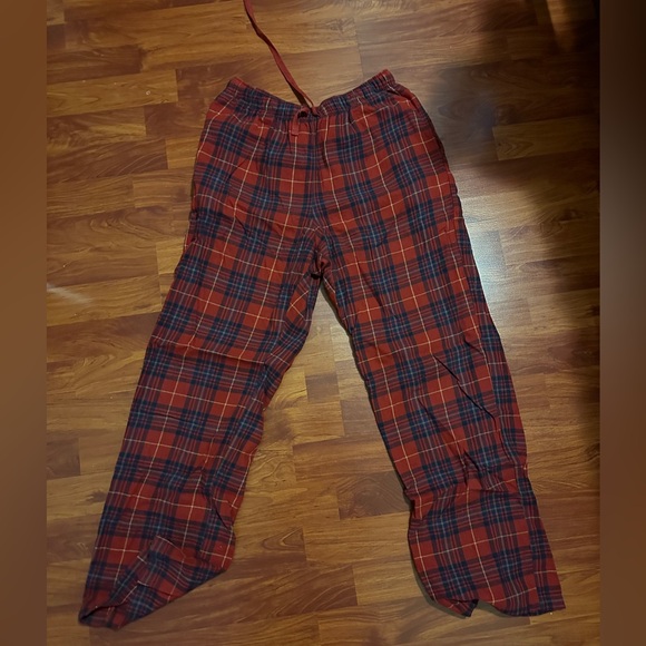 Uniqlo Red Plaid Pj set - Picture 4 of 4